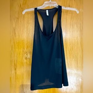NWT Athleta Vapor Scoop Tank in black!